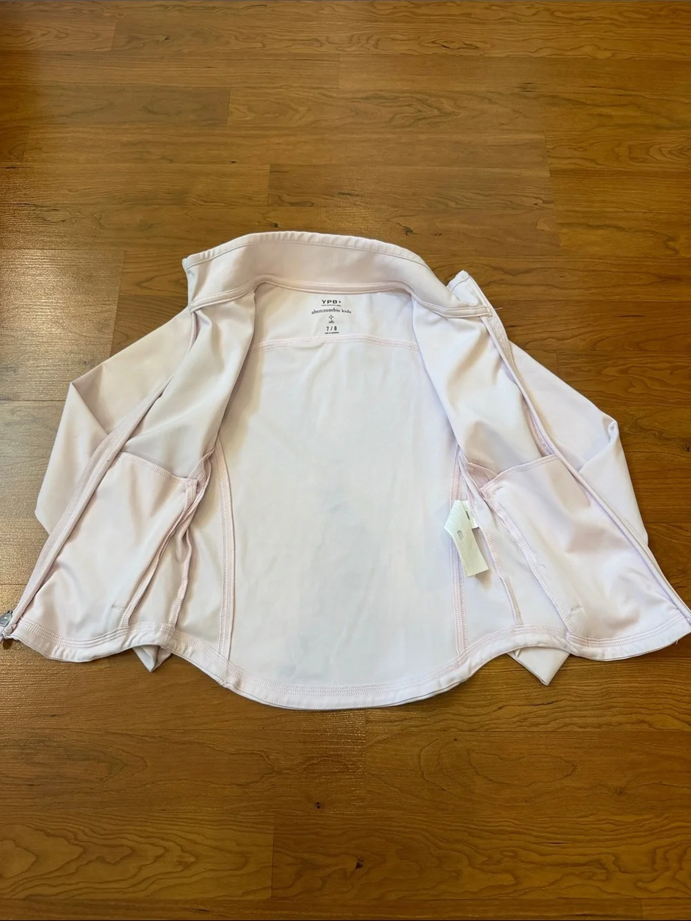abercrombie kids slim fitting
